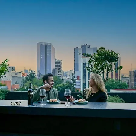 Loft -Skyline View- Rooftop Pool, Gym, Bbq & More
